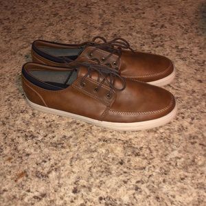 Men’s brown shoes
